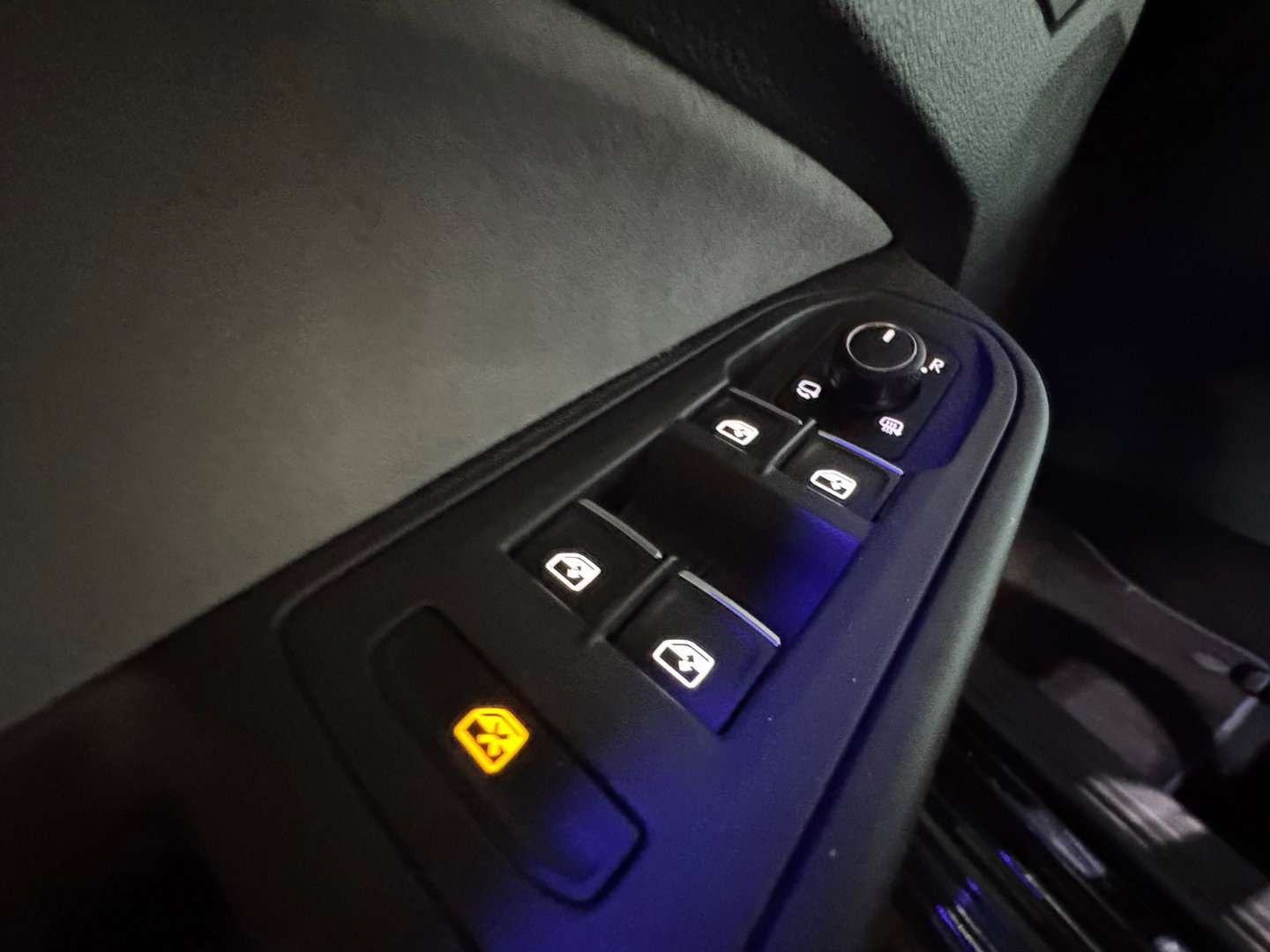 Volkswagen Golf 2.0 TSI R 4Motion Pano|Akra|HuD|Harman Kardon|ACC