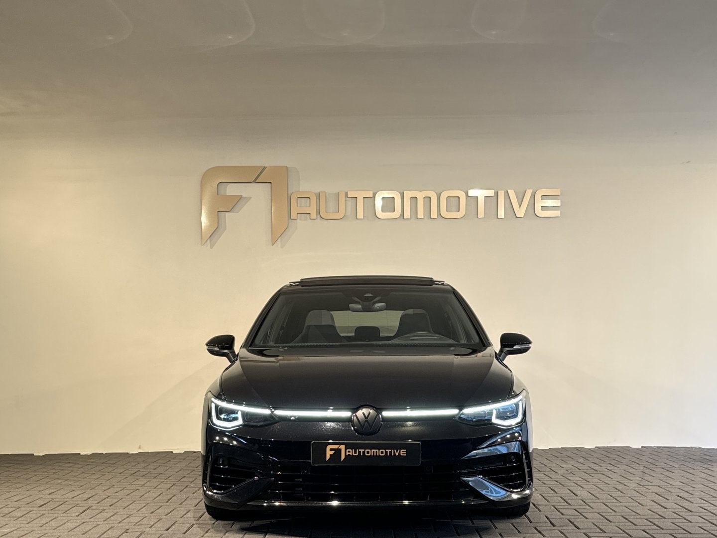 Volkswagen Golf 2.0 TSI R 4Motion Pano|Akra|HuD|Harman Kardon|ACC