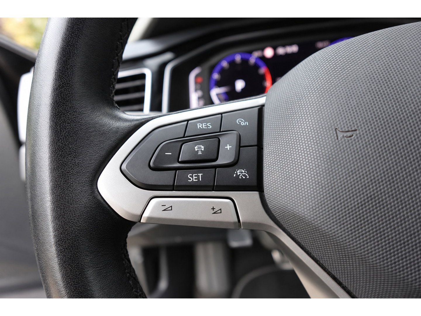 Volkswagen Polo 1.0 TSI R-line BEATS IQ-LIGHT ACC