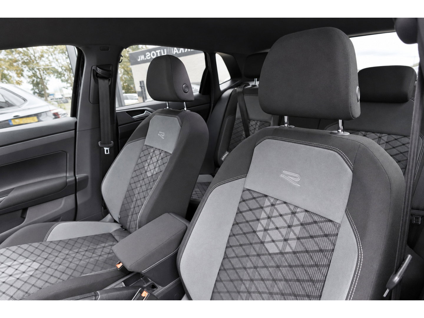 Volkswagen Polo 1.0 TSI R-line BEATS IQ-LIGHT ACC