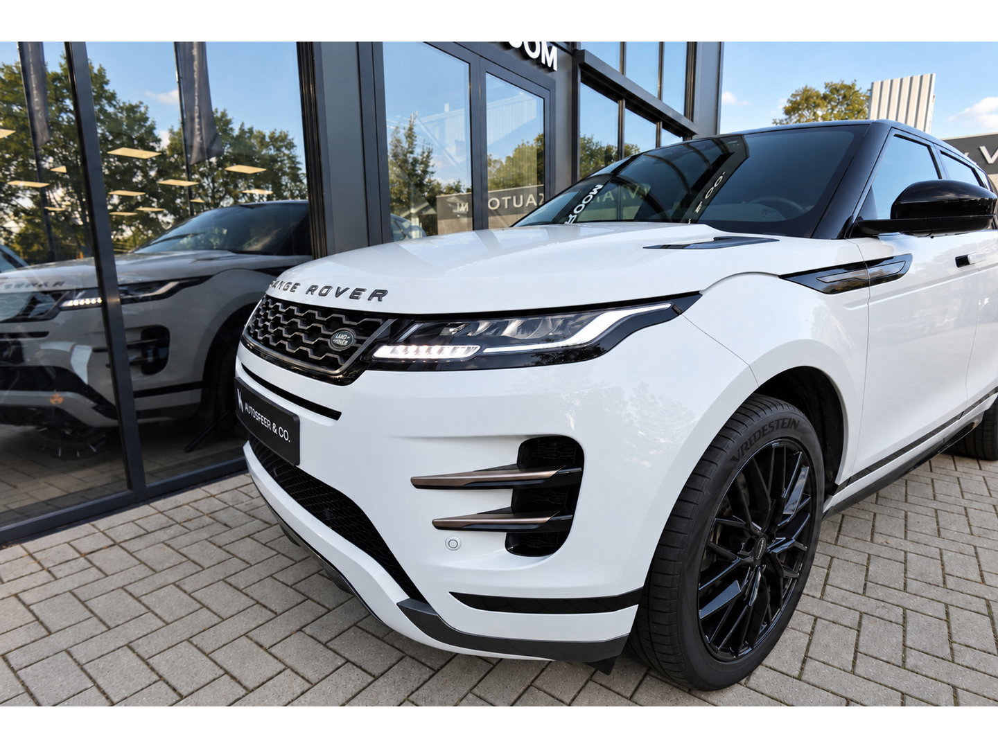 Land Rover Range Rover Evoque 1.5 P300e AWD R-Dynamic HSE CAM PDC CARPLAY