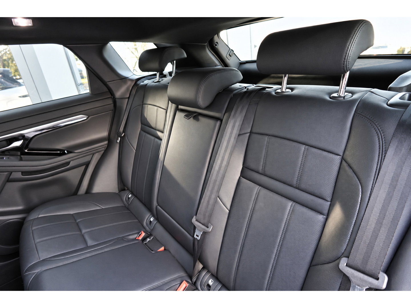 Land Rover Range Rover Evoque 1.5 P300e AWD R-Dynamic HSE CAM PDC CARPLAY