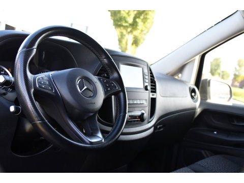 Mercedes-Benz Vito 116 CDI L2 Black Edition Camera, Cruise, Carplay, Automaat, LED, Clima, Multimedia, 164pk, Sensoren, Uniek!