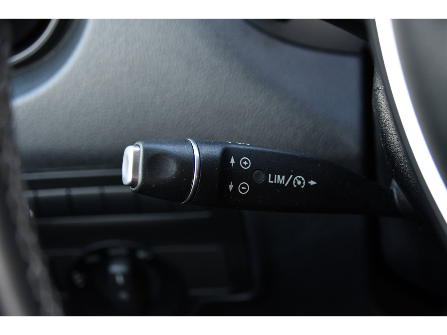 Mercedes-Benz Vito 116 CDI L2 Black Edition Camera, Cruise, Carplay, Automaat, LED, Clima, Multimedia, 164pk, Sensoren, Uniek!