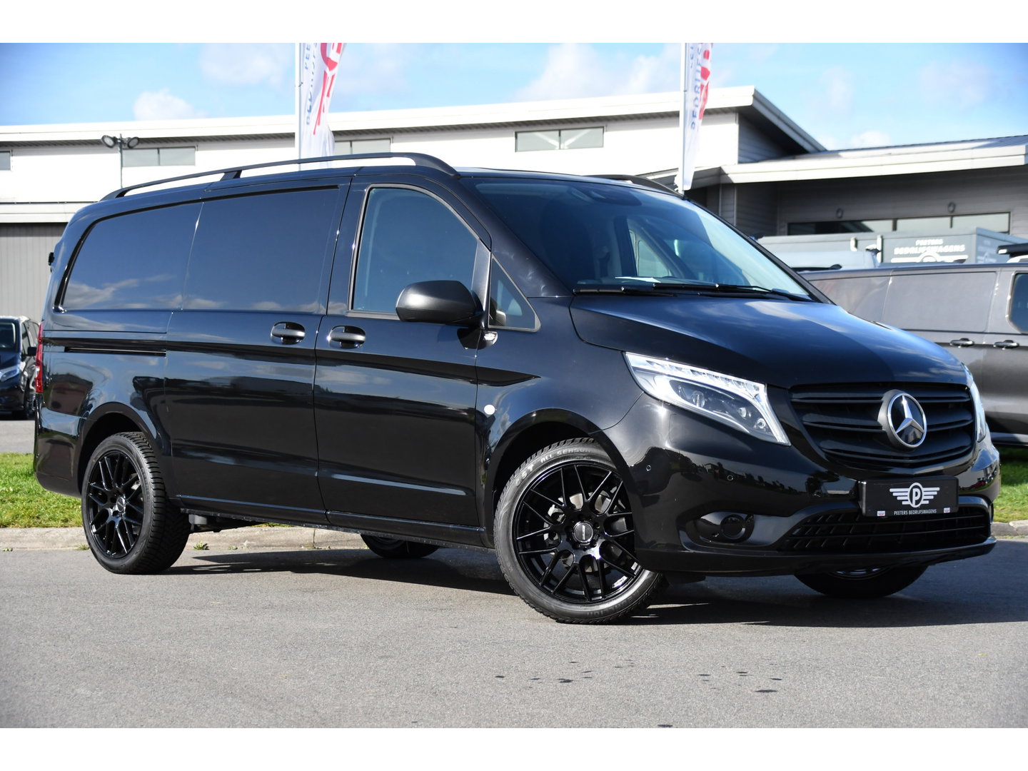 Mercedes-Benz Vito 116 CDI L2 Black Edition Camera, Cruise, Carplay, Automaat, LED, Clima, Multimedia, 164pk, Sensoren, Uniek!