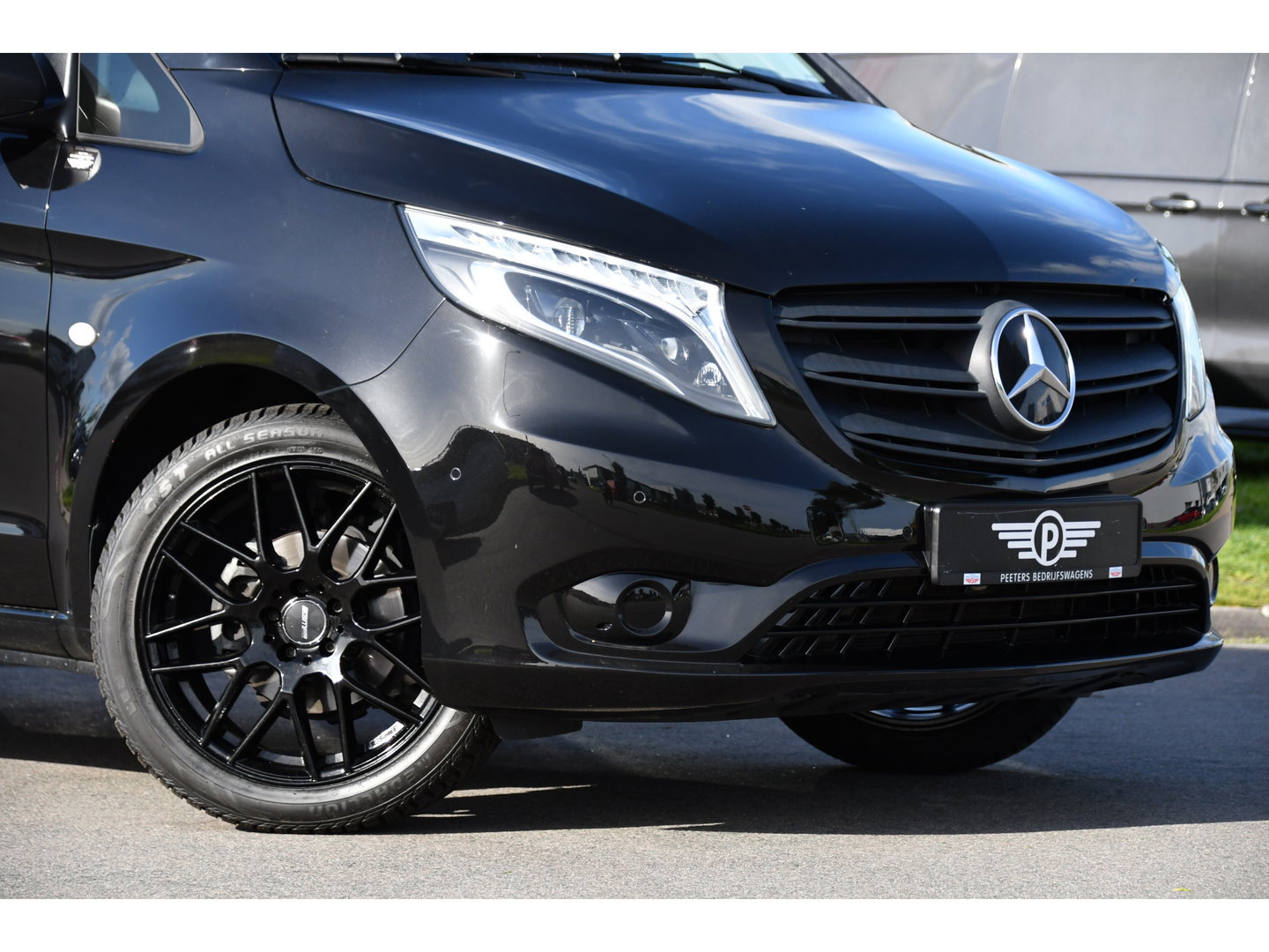 Mercedes-Benz Vito 116 CDI L2 Black Edition Camera, Cruise, Carplay, Automaat, LED, Clima, Multimedia, 164pk, Sensoren, Uniek!