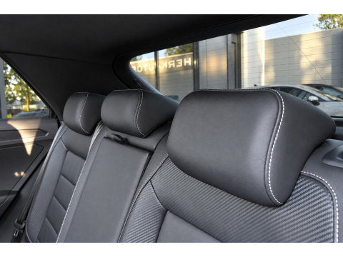 Volkswagen T-Roc 2.0 TSI R AKRAPOVIC BEATS KEYLESS PANO VOL