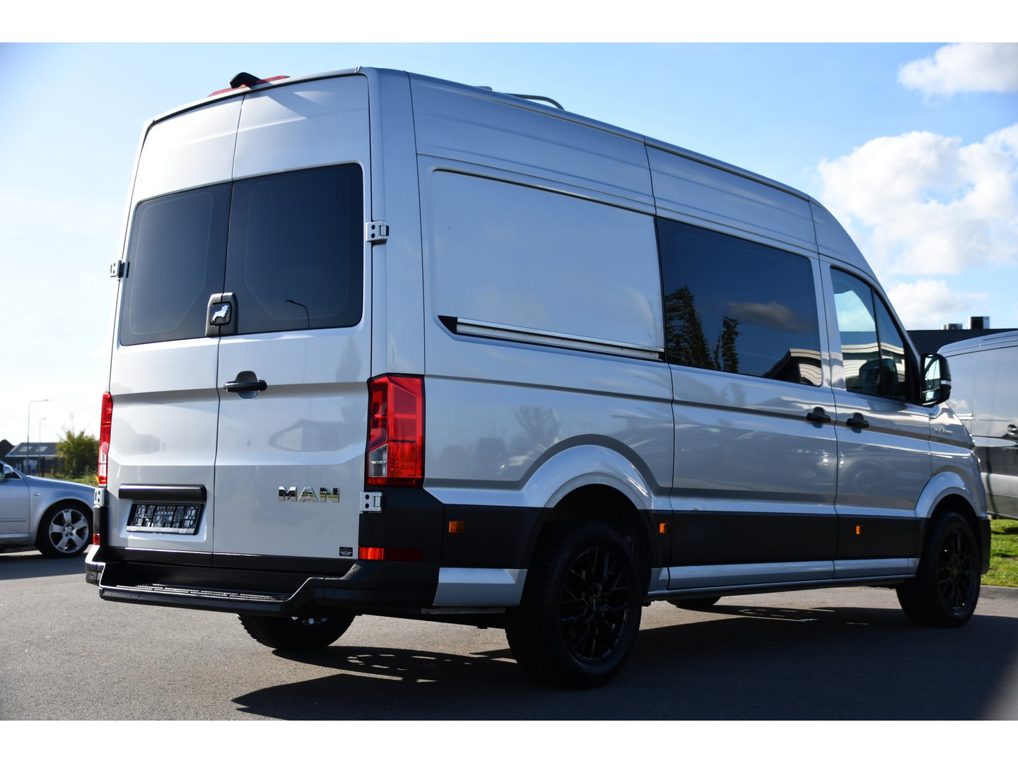 MAN TGE 3.180 35 2.0 L3H3 PB Edition Camera, Cruise, Carplay, 177pk, Leder, Multimedia, Automaat, Geveerde stoel, Uniek!
