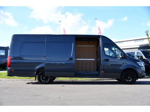 Mercedes-Benz Sprinter 319 3.0 CDI L4H2 PB Edition Adaptieve Cruise, Camera, LED, Carplay, 190pk, Standkachel, Stoelverwarming, Sensoren, 3500kg Trekhaak, Uniek! Extra lang, L4, Ultra lang