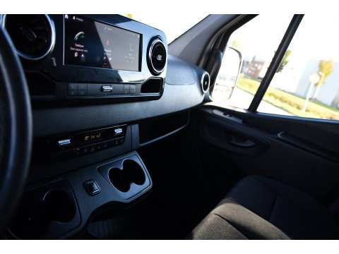 Mercedes-Benz Sprinter 319 3.0 CDI L4H2 PB Edition Adaptieve Cruise, Camera, LED, Carplay, 190pk, Standkachel, Stoelverwarming, Sensoren, 3500kg Trekhaak, Uniek! Extra lang, L4, Ultra lang