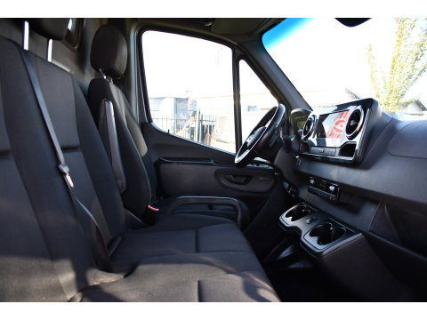 Mercedes-Benz Sprinter 319 3.0 CDI L4H2 PB Edition Adaptieve Cruise, Camera, LED, Carplay, 190pk, Standkachel, Stoelverwarming, Sensoren, 3500kg Trekhaak, Uniek! Extra lang, L4, Ultra lang