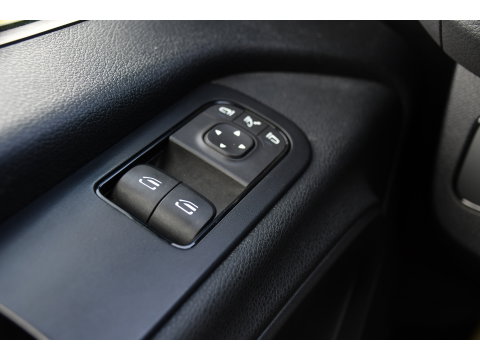 Mercedes-Benz Sprinter 319 1.9 CDI L2H2 RWD AMG Black Edition 360 Camera, Cruise, LED, 3500kg Trekhaak, Carplay, Leder, 10,5'' Mbux, 190pk, Automaat, NAVI, Uniek!
