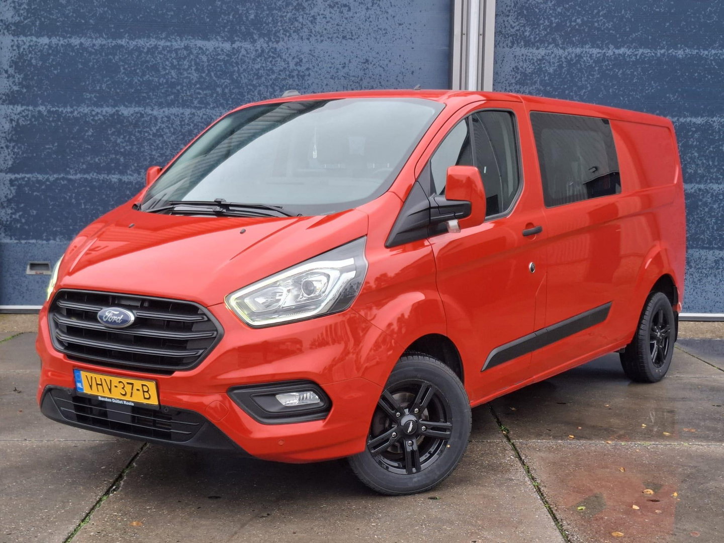 Ford Transit Custom 300 2.0 TDCI L2H1 Trend DC DUBBEL CABINE / AIRCO / CRUISE CONTROLE / TREKHAAK