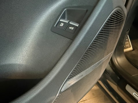 Audi Q8 60 TFSI e quattro S Line Pano|RS Seat|B&O|Trekhaak|Keyless