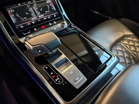 Audi Q8 60 TFSI e quattro S Line Pano|RS Seat|B&O|Trekhaak|Keyless