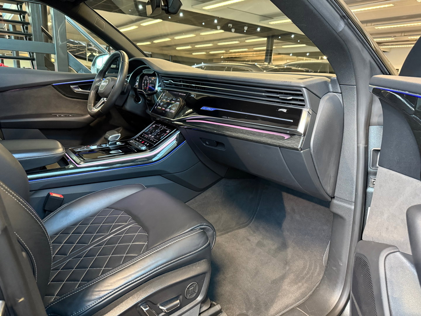 Audi Q8 60 TFSI e quattro S Line Pano|RS Seat|B&O|Trekhaak|Keyless