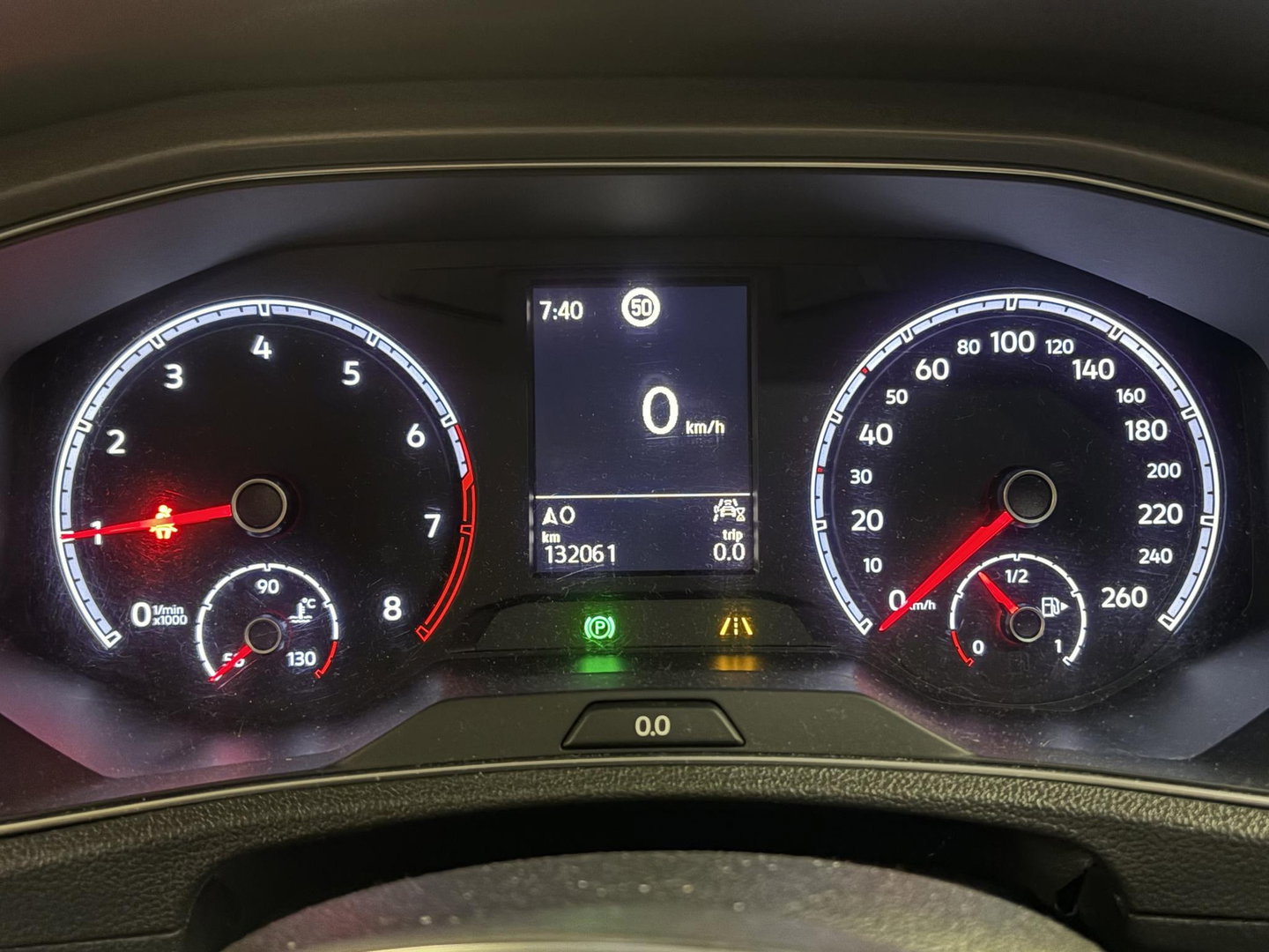 Volkswagen T-Roc 1.0 TSI Style Business | ADAPTIEF | LED DRL | STOELVERWARMING | CLIMATE |