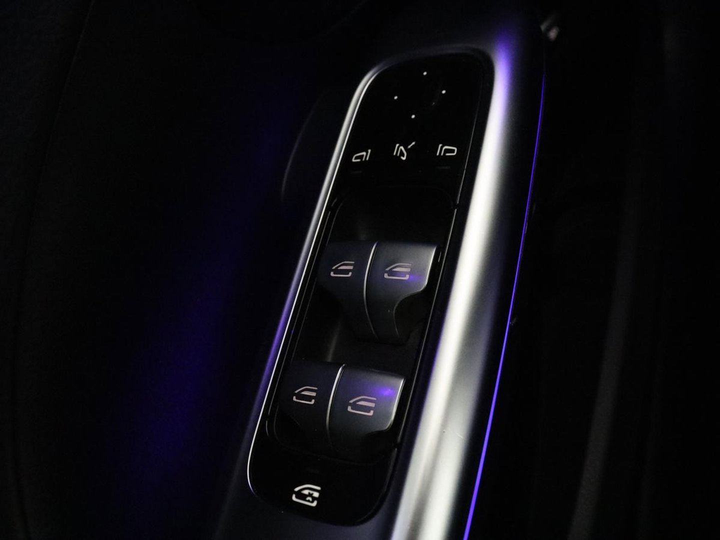 Mercedes-Benz C-Klasse Estate 300 e AMG Line | SOH 98,0% | Panoramadak | Leder | Memory | Stoelverwarming | Cruise control | 360 Camera | Sfeerverlichting | Carplay