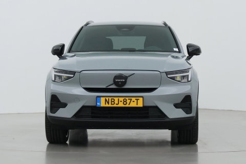 Volvo EX40 Twin Motor Plus Black Edition 82 kWh | 409 PK! | AWD | 360° Camera | Harman/Kardon | Stoel+Stuurverwarming | ACC