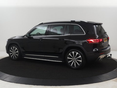 Mercedes-Benz GLB 200 Premium Plus | Half leder | Stoelverwarming | Cruise control | Trekhaak | Camera | Park assist | Sfeerverlichting | Navigatie | Bluetooth | Climate control