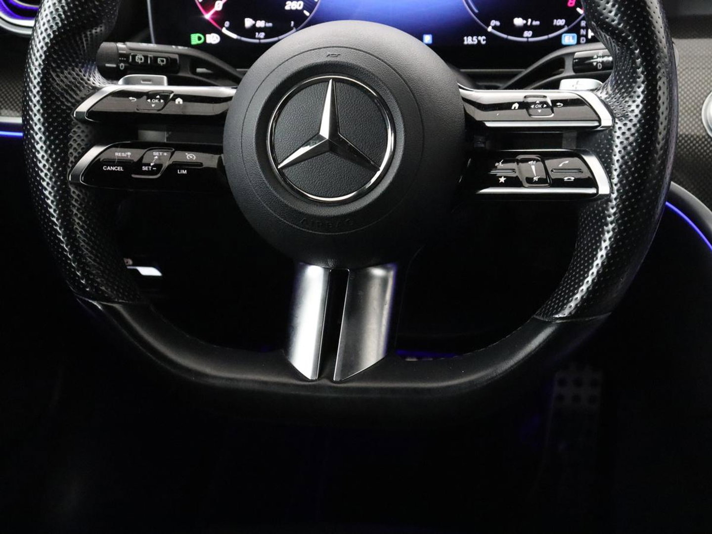 Mercedes-Benz C-Klasse Estate 300 e AMG Line | SOH 98,0% | Panoramadak | Leder | Memory | Stoelverwarming | Cruise control | 360 Camera | Sfeerverlichting | Carplay