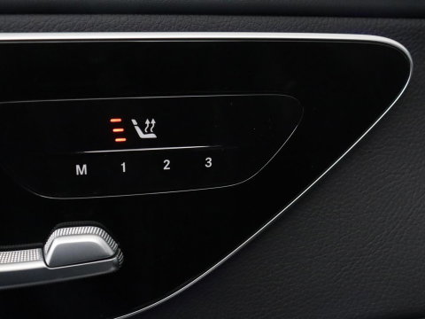 Mercedes-Benz C-Klasse Estate 300 e AMG Line | SOH 98,0% | Panoramadak | Leder | Memory | Stoelverwarming | Cruise control | 360 Camera | Sfeerverlichting | Carplay