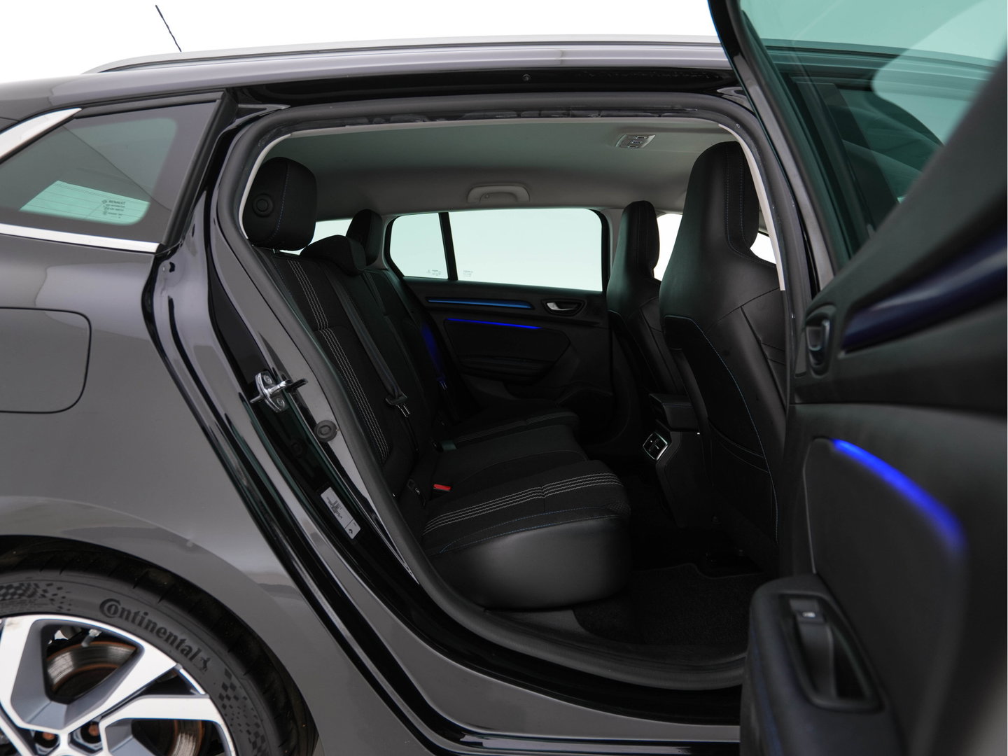 Renault Mégane Estate 1.6 TCe GT Aut. *FULL-LED | NAVI-FULLMAP | BOSE-SOUND | DIGI-COCKPIT | SPORT-SEATS | SHIFT-PADDLES | DAB+ | KEYLESS | PRIVACY-GLASS | ECC | PDC | CRUISE | 18''ALU*