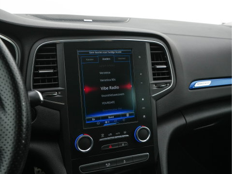 Renault Mégane Estate 1.6 TCe GT Aut. *FULL-LED | NAVI-FULLMAP | BOSE-SOUND | DIGI-COCKPIT | SPORT-SEATS | SHIFT-PADDLES | DAB+ | KEYLESS | PRIVACY-GLASS | ECC | PDC | CRUISE | 18''ALU*