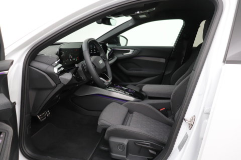 Audi A5 2.0 TFSI S Edition | ACC | Keyless | Camera | Stoelverwarming | Getint glas | Sportonderstel | 19 Inch