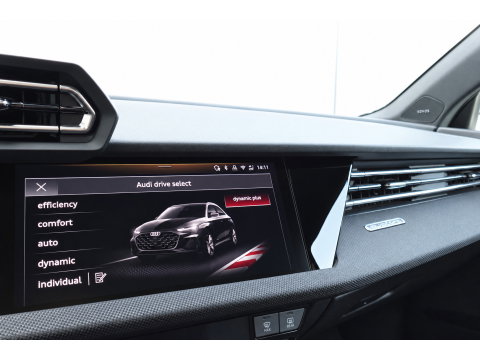 Audi S3 Sportback 2.0 TFSI S3 quattro PANO KEYLESS CARPLAY