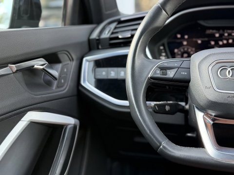Audi Q3 Sportback 45 TFSI e S-Line |Pano|Leer|Memory|Sfeer|20"|Trekhaak|Optiek Zwart Plus