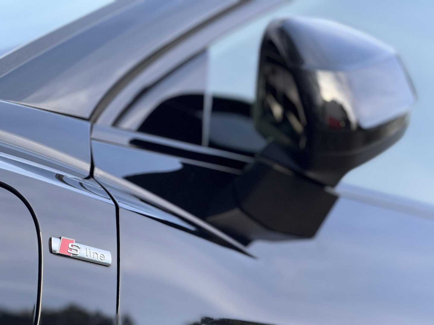 Audi Q3 Sportback 45 TFSI e S-Line |Pano|Leer|Memory|Sfeer|20"|Trekhaak|Optiek Zwart Plus