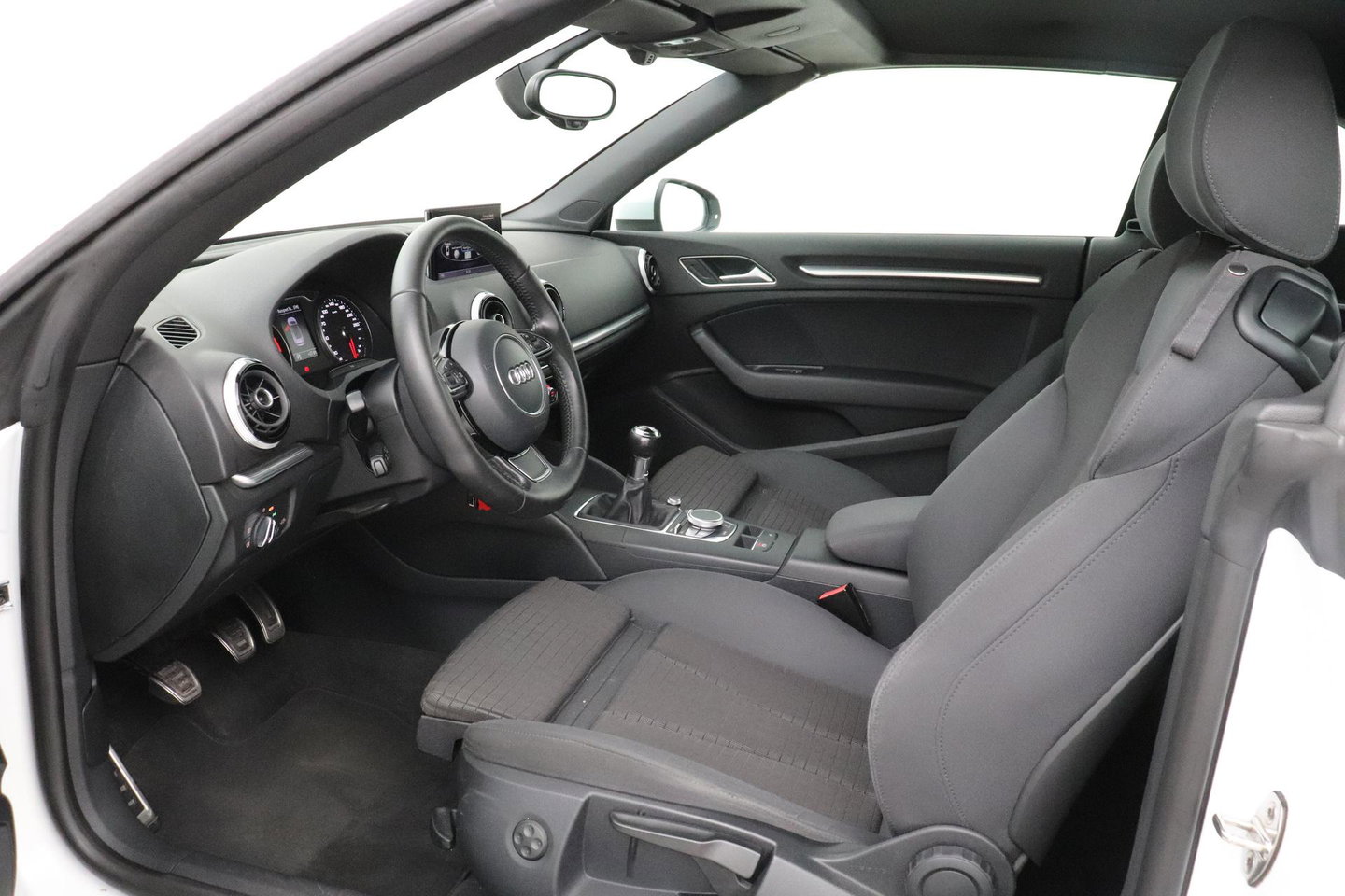 Audi A3 Cabriolet 1.4 TFSI Pro Line S | Stoelverwarming | Xenon Plus | Sportstoelen | Cruise Control | DAB+ | Audi Drive Select | 18 Inch