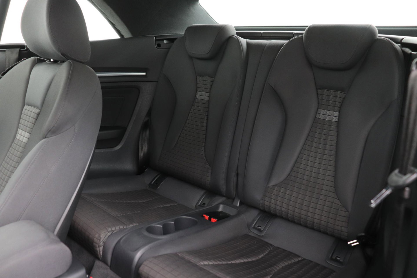 Audi A3 Cabriolet 1.4 TFSI Pro Line S | Stoelverwarming | Xenon Plus | Sportstoelen | Cruise Control | DAB+ | Audi Drive Select | 18 Inch