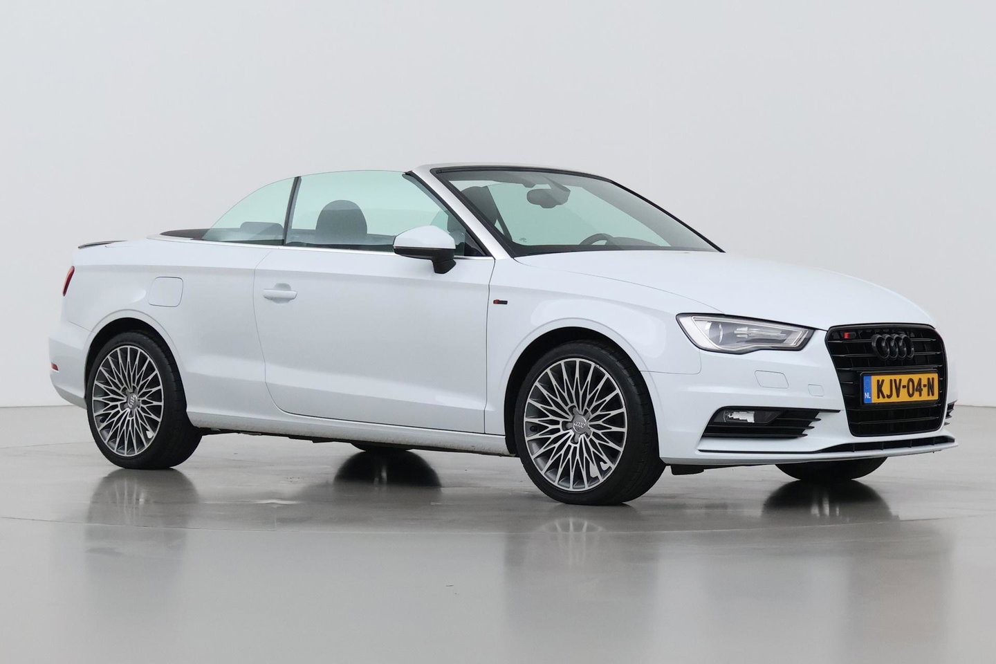 Audi A3 Cabriolet 1.4 TFSI Pro Line S | Stoelverwarming | Xenon Plus | Sportstoelen | Cruise Control | DAB+ | Audi Drive Select | 18 Inch