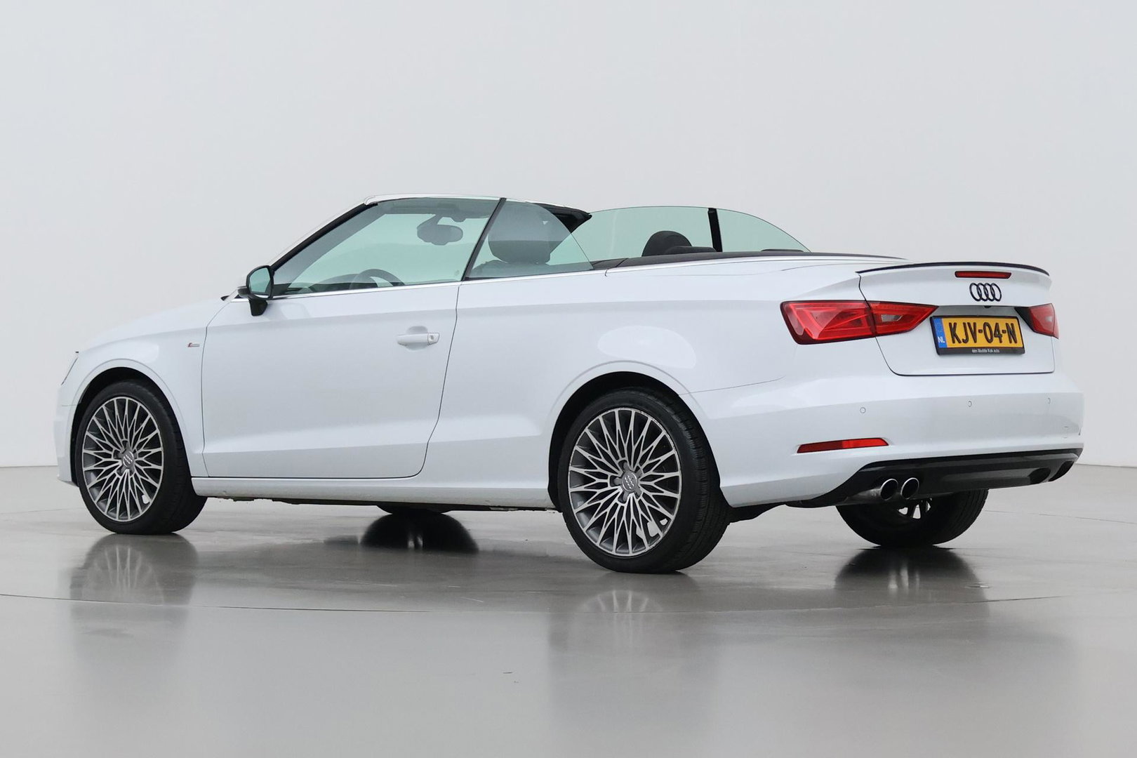 Audi A3 Cabriolet 1.4 TFSI Pro Line S | Stoelverwarming | Xenon Plus | Sportstoelen | Cruise Control | DAB+ | Audi Drive Select | 18 Inch