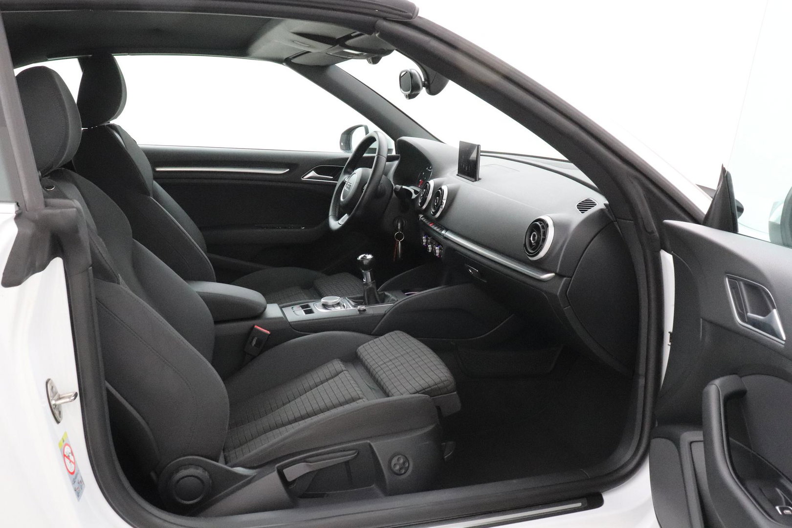 Audi A3 Cabriolet 1.4 TFSI Pro Line S | Stoelverwarming | Xenon Plus | Sportstoelen | Cruise Control | DAB+ | Audi Drive Select | 18 Inch
