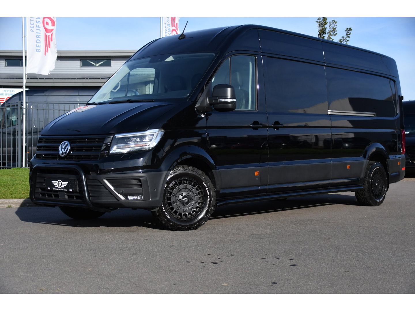 Volkswagen Crafter 35 2.0 TDI L4H3 4Motion Black Edition Full Options! Camera, Adaptieve Cruise, Carplay, 2 x Schuifdeur, LED, Automaat, Dodehoek, Uniek!
