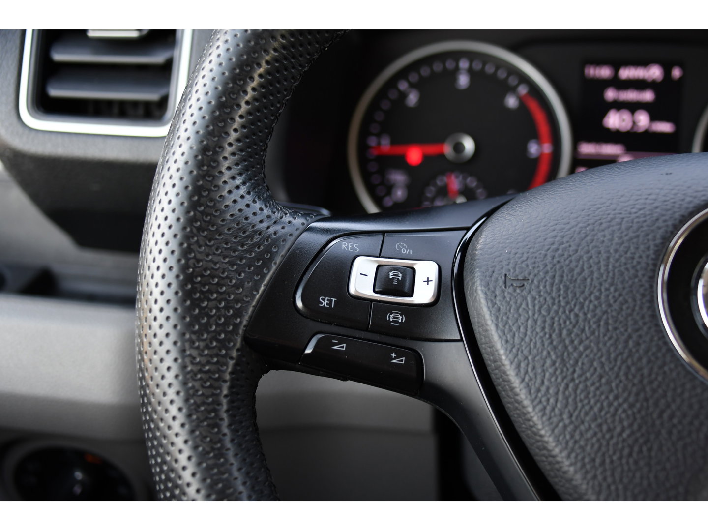 Volkswagen Crafter 35 2.0 TDI L4H3 4Motion Black Edition Full Options! Camera, Adaptieve Cruise, Carplay, 2 x Schuifdeur, LED, Automaat, Dodehoek, Uniek!