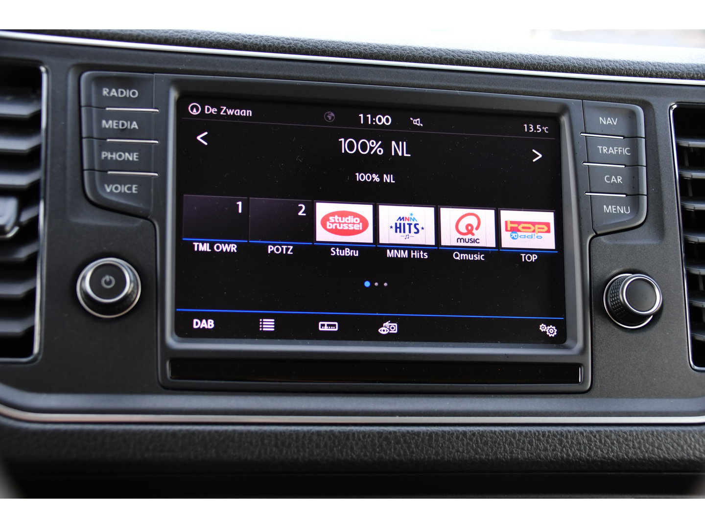 Volkswagen Crafter 35 2.0 TDI L4H3 4Motion Black Edition Full Options! Camera, Adaptieve Cruise, Carplay, 2 x Schuifdeur, LED, Automaat, Dodehoek, Uniek!
