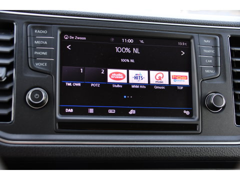 Volkswagen Crafter 35 2.0 TDI L4H3 4Motion Black Edition Full Options! Camera, Adaptieve Cruise, Carplay, 2 x Schuifdeur, LED, Automaat, Dodehoek, Uniek!