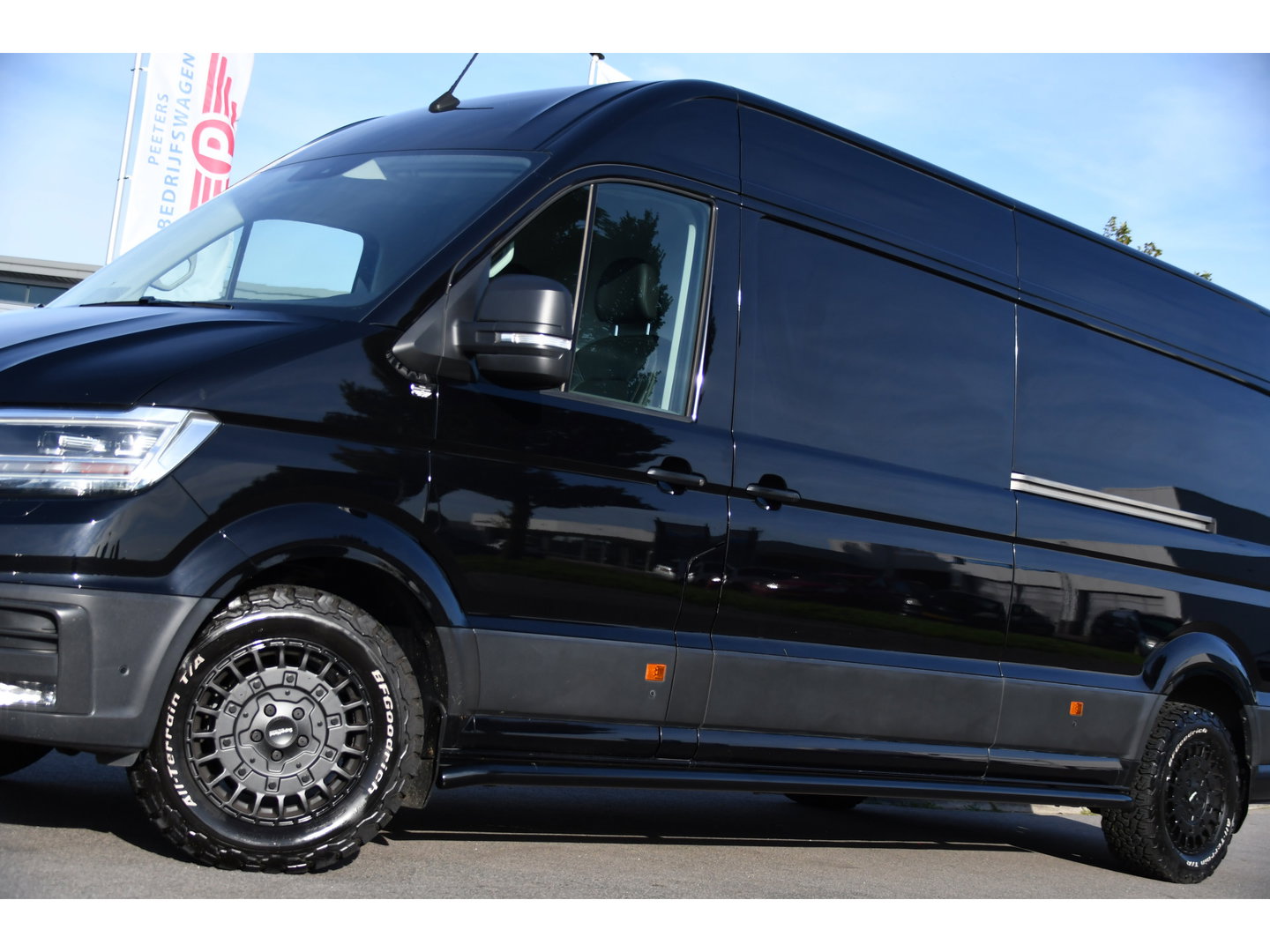 Volkswagen Crafter 35 2.0 TDI L4H3 4Motion Black Edition Full Options! Camera, Adaptieve Cruise, Carplay, 2 x Schuifdeur, LED, Automaat, Dodehoek, Uniek!