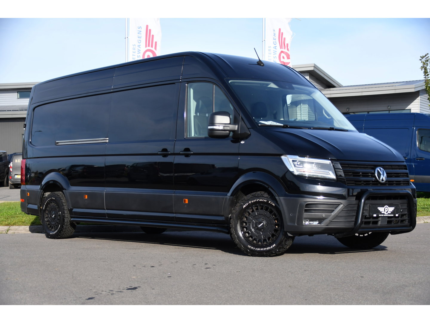 Volkswagen Crafter 35 2.0 TDI L4H3 4Motion Black Edition Full Options! Camera, Adaptieve Cruise, Carplay, 2 x Schuifdeur, LED, Automaat, Dodehoek, Uniek!