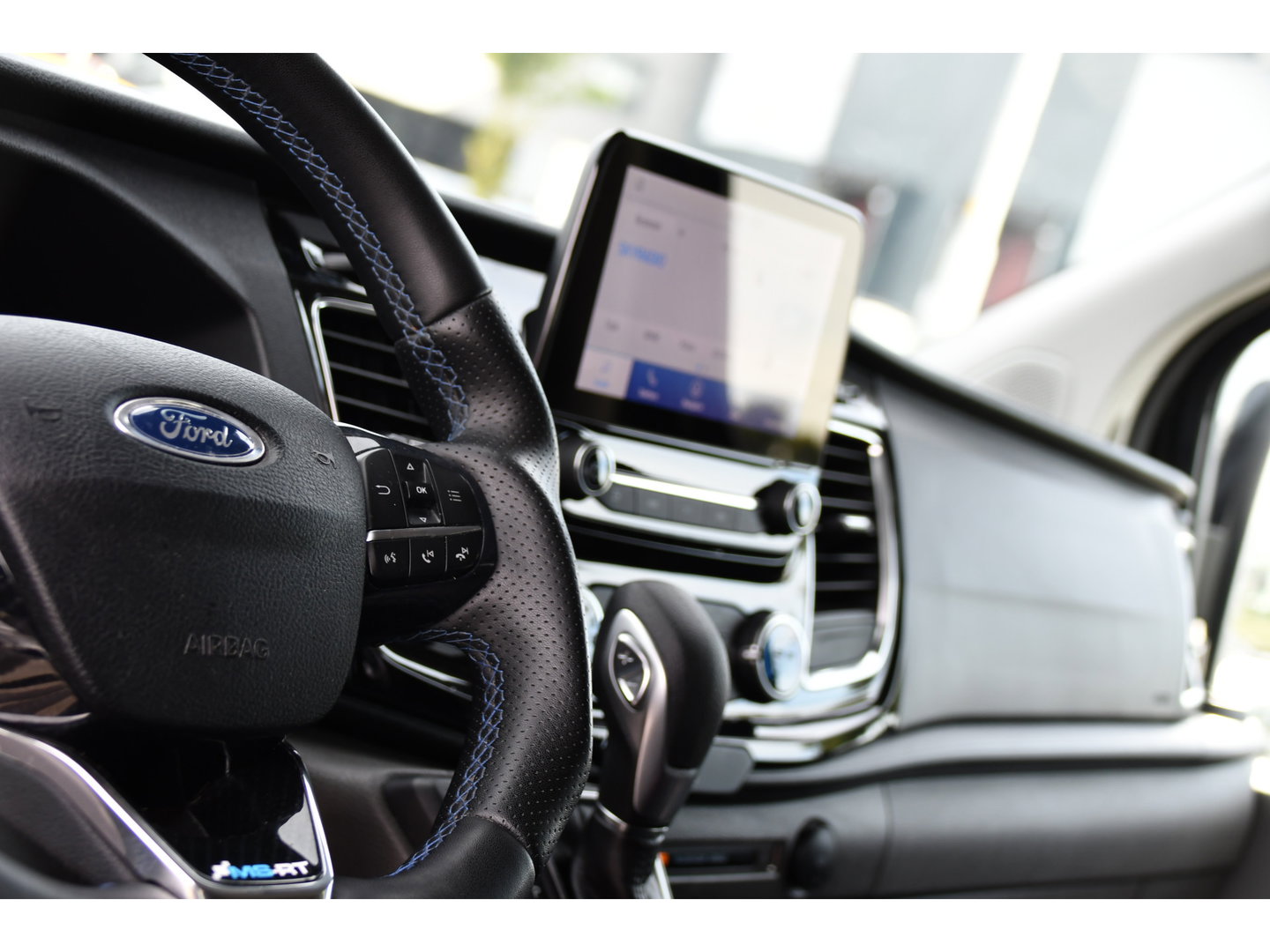 Ford Transit Custom 320 2.0 TDCI L1H1 DC MS-RT Black Edition Adaptieve Cruise, Camera, Carplay, 170pk, 2 x Schuifdeur, Automaat, LED, Stoelverwarming, Leder, Uniek!