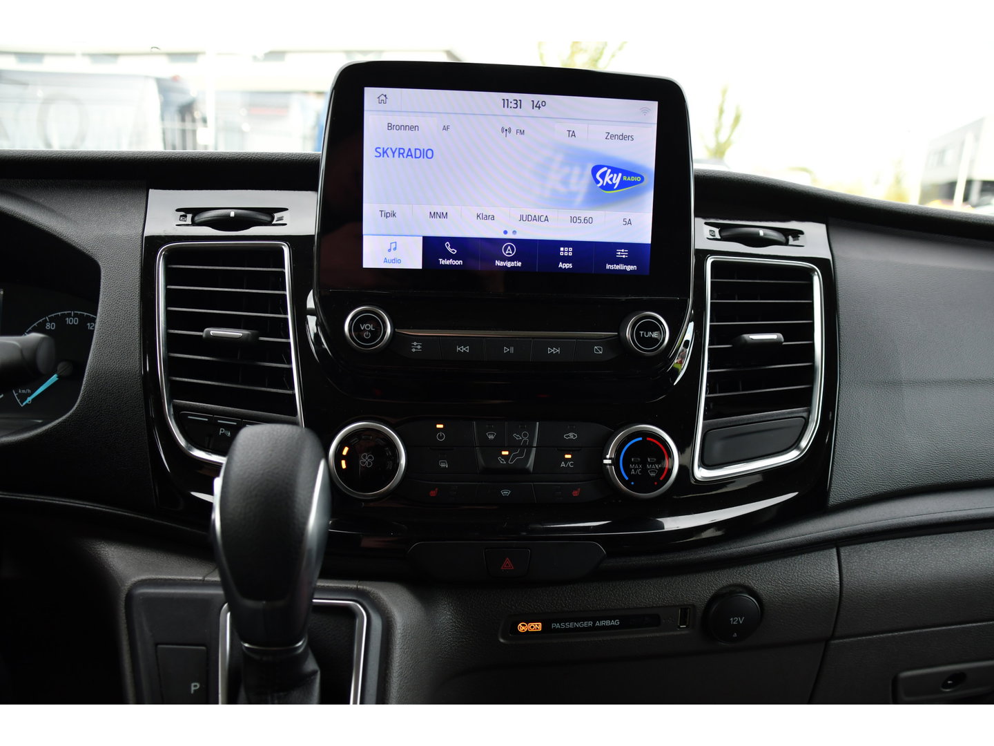 Ford Transit Custom 320 2.0 TDCI L1H1 DC MS-RT Black Edition Adaptieve Cruise, Camera, Carplay, 170pk, 2 x Schuifdeur, Automaat, LED, Stoelverwarming, Leder, Uniek!