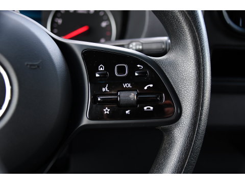 Mercedes-Benz Sprinter 317 1.9 CDI L2H2 Black Edition Camera, Cruise, Carplay, 3500kg, Clima, Sensoren, Automaat, Multimedia, Uniek!