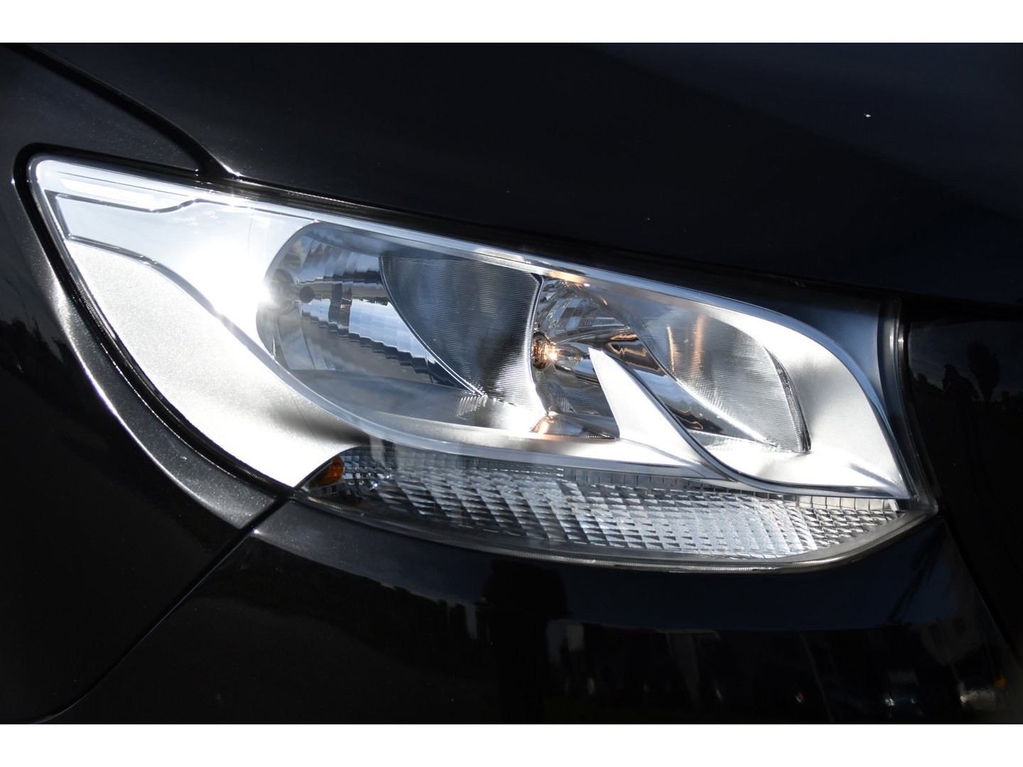 Mercedes-Benz Sprinter 317 1.9 CDI L2H2 Black Edition Camera, Cruise, Carplay, 3500kg, Clima, Sensoren, Automaat, Multimedia, Uniek!
