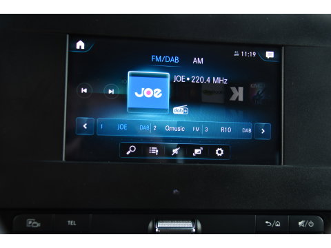 Mercedes-Benz Sprinter 317 1.9 CDI L2H2 Black Edition Camera, Cruise, Carplay, 3500kg, Clima, Sensoren, Automaat, Multimedia, Uniek!