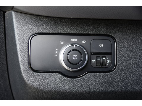 Mercedes-Benz Sprinter 317 1.9 CDI L2H2 Black Edition Camera, Cruise, Carplay, 3500kg, Clima, Sensoren, Automaat, Multimedia, Uniek!