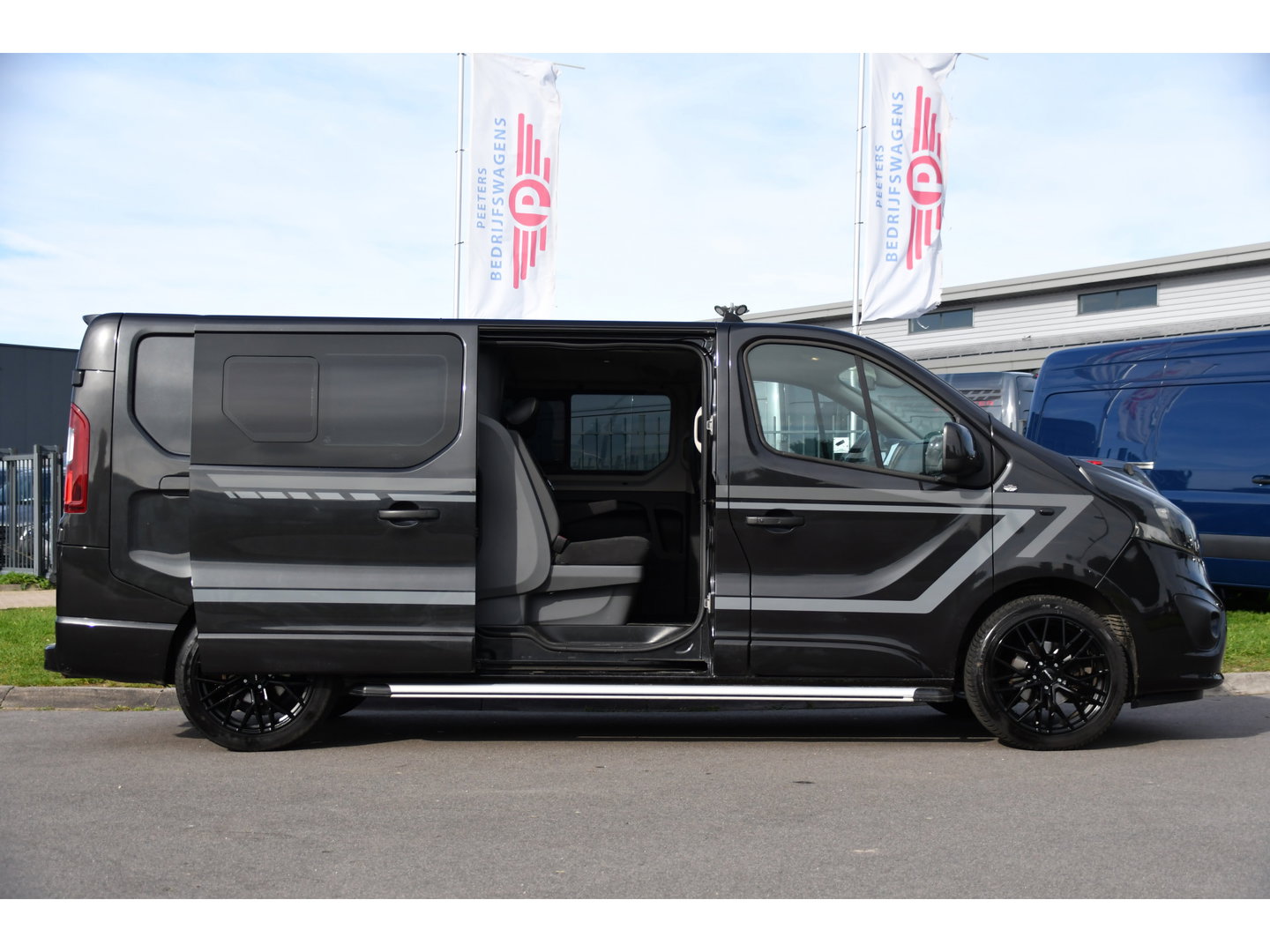 Opel Vivaro 1.6 CDTI L2H1 DC Sport EcoFlex MARGE! Camera, Cruise, 140pk Multimedia, Stoelverwarming, Trekhaak, Clima, Uniek!